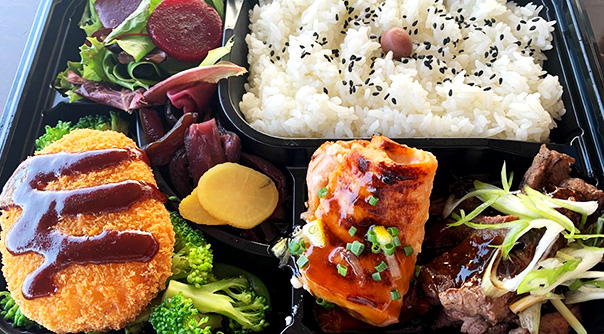 Japanese American Café Dining / N Cafe’