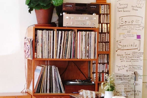 カフェ Sweedeedee