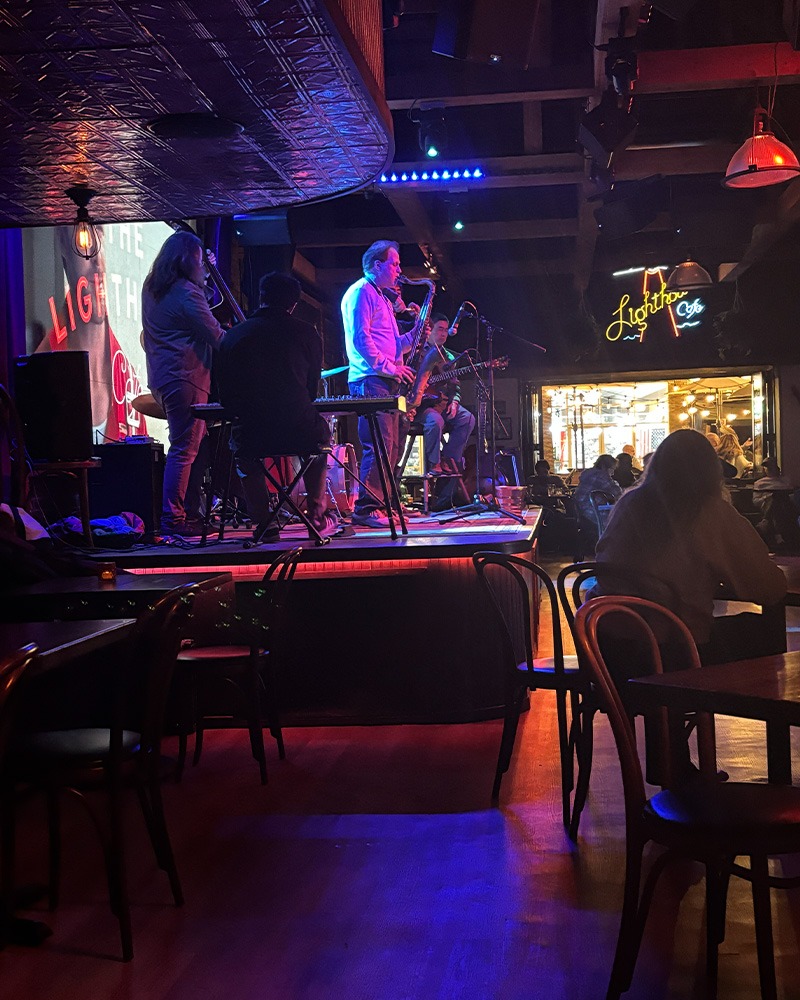 Lighthouse Café 店内2