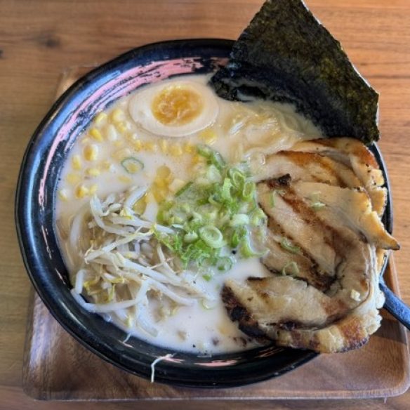 Yume Japanese Restaurantのとんこつラーメン