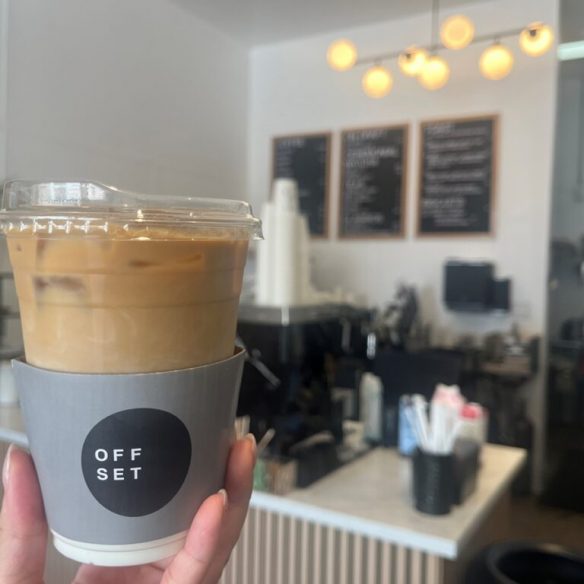 N子のカフェ巡り – Corridor Flow | Seeknet USA